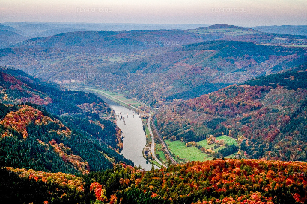 Luftbild: Neckar-Staustufe und Schleuse Rockenau im Ortsteil Rockenau in Eberbach im Bundesland Baden-Württemberg in Deutschland. Foto: IMG_14247.jpg vom 12.10.2008 durch Werner Riehm/FLY-FOTO.de