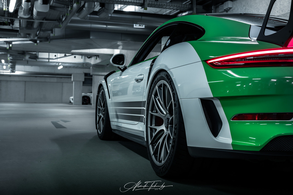 R6AT0339 _Alexander Tschuncky | Entdecken Sie die faszinierende Welt von Alexander Tschuncky Arts: Kreative Fotografie, atemberaubende Automobilkunst und hochwertiger Bilderdruck. Lassen Sie sich inspirieren! - Realisiert mit Pictrs.com