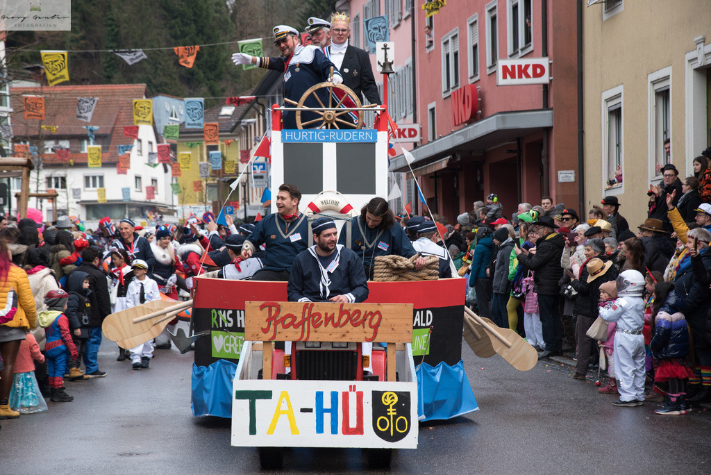 PF Fasnacht-111 | Fotoblog Schwarzwald, Foto Blog Wiesental, Pfaffenberg, Winterzauber, Zeller Bergland, Zell im Wiesental, Fotoblog Wiesental, Landschaftsfotos, Bilder Wiesental, Natur, Naturbilder, Fastnacht, Zeller Fastnacht, Zeller Fasnacht, Zeller Bergland, Belchen, - Realisiert mit Pictrs.com