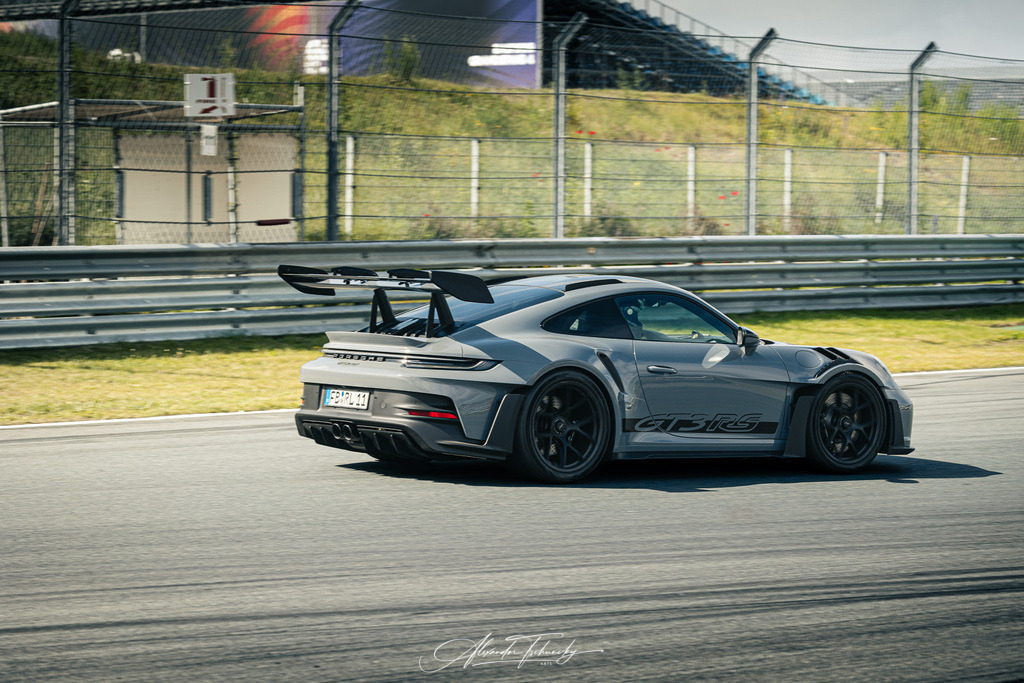 R6AT1761 _Alexander Tschuncky | Entdecken Sie die faszinierende Welt von Alexander Tschuncky Arts: Kreative Fotografie, atemberaubende Automobilkunst und hochwertiger Bilderdruck. Lassen Sie sich inspirieren! - Realisiert mit Pictrs.com