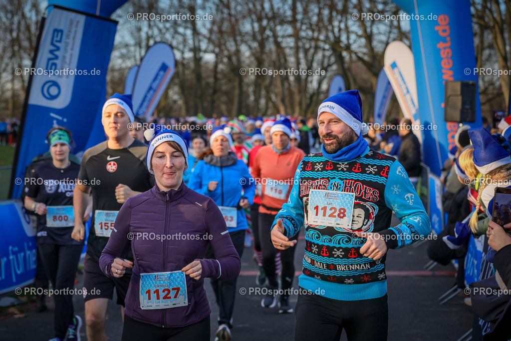 6. Bonner Nikolauslauf; Bonn, 14.12.2025 | Impressionen vom 6. Bonner Nikolauslauf am 14.12.2025 in Bonn (Nordrhein-Westfalen). 