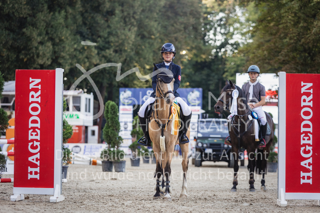 230908_OWLCh_PonyTrophy-503 | Deine schönsten Turniermomente als professionelle Fotos! Entdecke hochwertige Pferdesport-Fotografie im Online-Shop. Jetzt Fotos finden & bestellen!