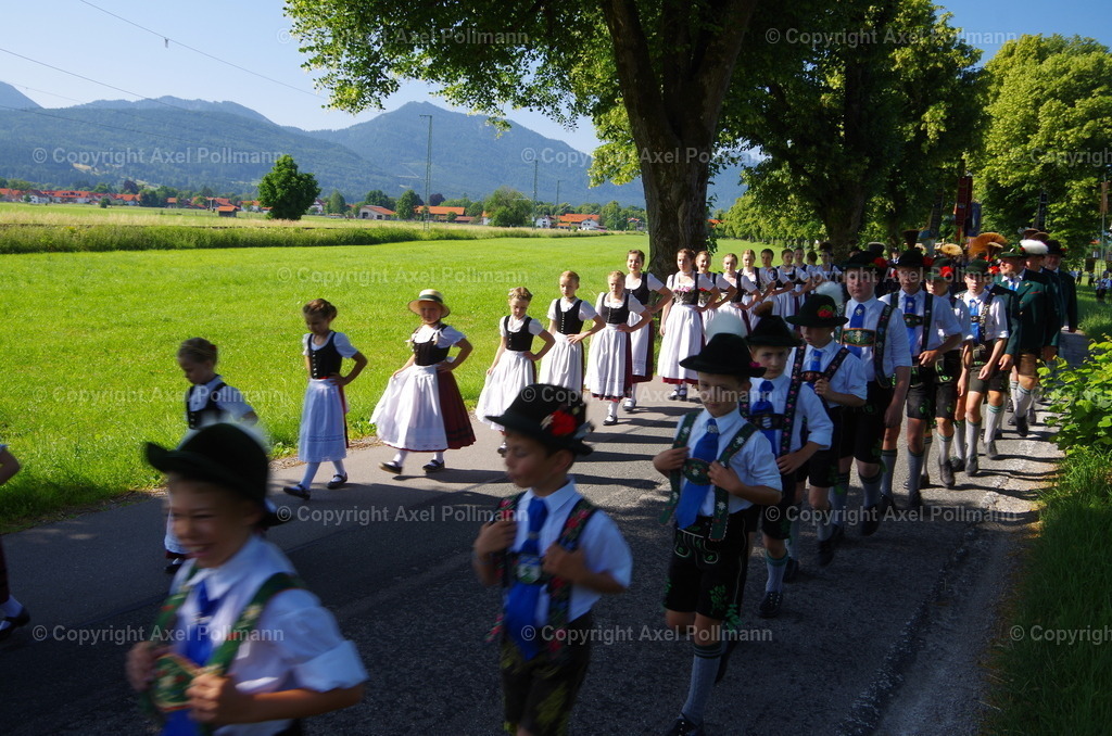 IMGP4875 | fotografiert von Axel PollmannLeonhardi Wallfahrt Benediktbeuern und Murnau, Fronleichnam, Fasching, Landschaft im Loisachtal und Benediktbeuern  - Realisiert mit Pictrs.com