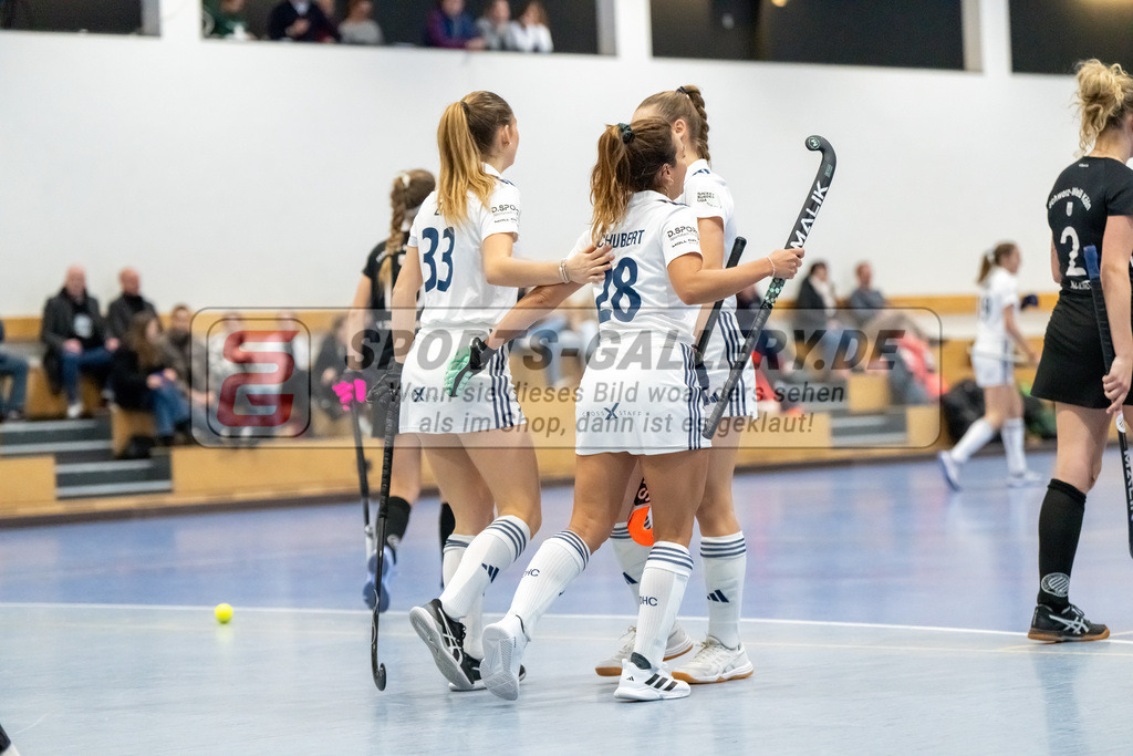 HK_20241201_109539 | 1. Bundesliga Halle Damen Düsseldorfer HC - Schwarz Weiss Köln am 1.12.2024 DHC, Düsseldorf ,