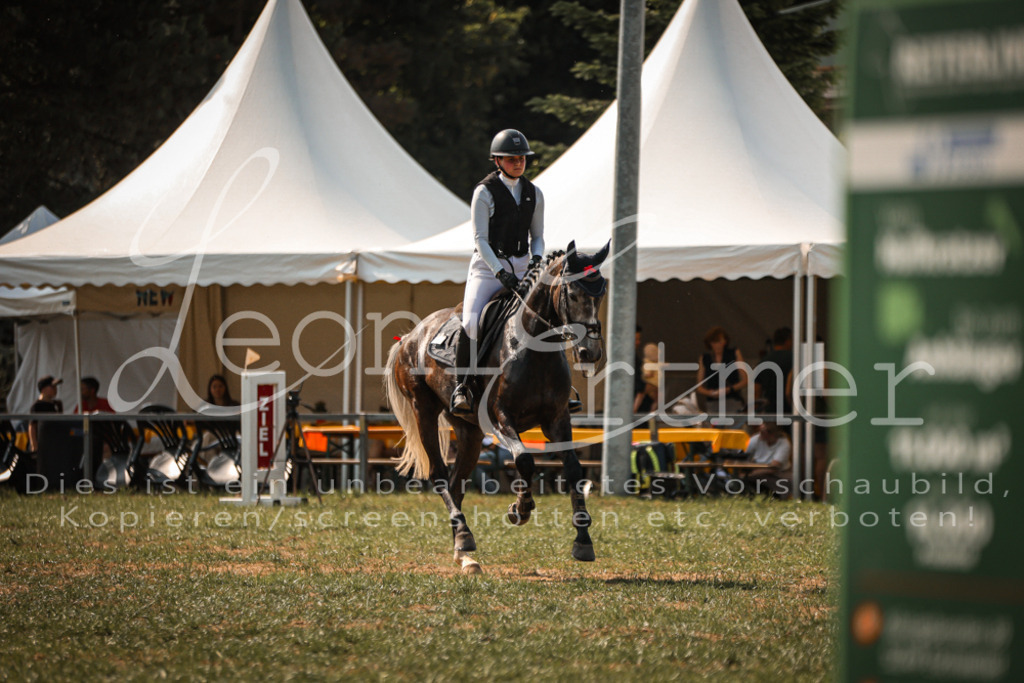 13.FrPfA00056 | Leoni Ertmer Photography - Realisiert mit Pictrs.com