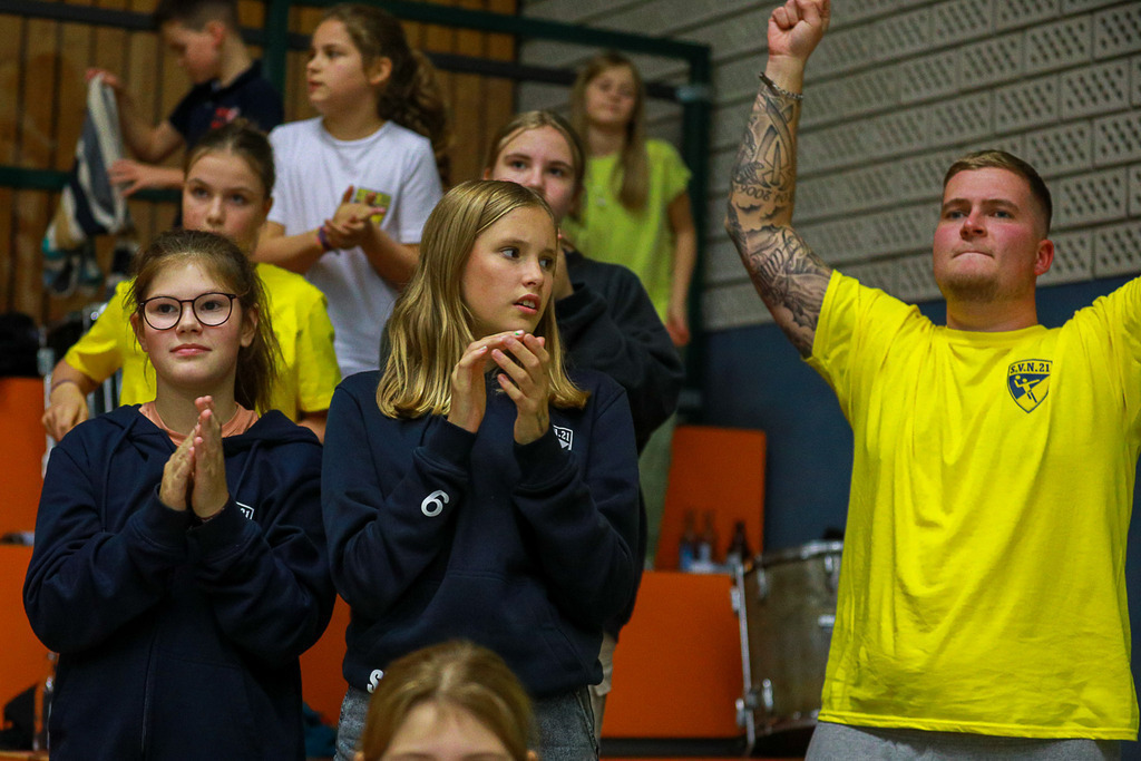 SVN_TvBiefang_161124_207 | Bildergalerie von Sport-Ereignissen aber auch von weiteren spannenden Dingen - nicht nur vom Niederrhein. In Anlehnung an den bekannten Spruch von Hanns Dieter Hüsch heißt das Motto: "Niederrhein ist überall".  - Realisiert mit Pictrs.com