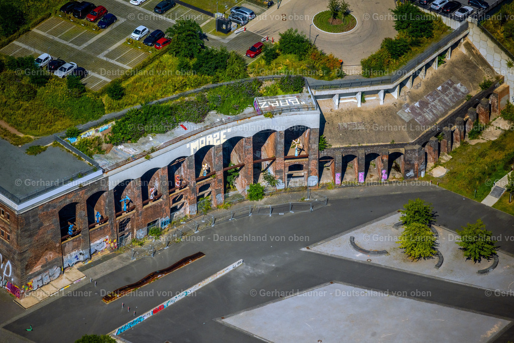 4050477 | Kunstobjekte im Colloseum an der Jahrhunderthalle, Bochum