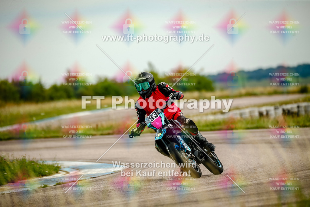 Chambley Juli-2141 | Hier findet Ihr Bilder von Touristenfahrten auf der Nürburgring Nordschleife oder von anderen Veranstaltungen die ich besucht habe. Viel Spass beim Durch Schauen 