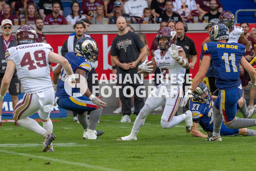 GER Rhein Fire vs. Alpine Rams, American Football, AFLE, Saison 2026, 01.08.2026 | Joshua Scott (Rhein Fire, #02),GER Rhein Fire vs. Alpine Rams, American Football, AFLE, Saison 2026, 01.08.2026Foto: Eibner-Pressefoto/Fabian Friese - Realisiert mit Pictrs.com