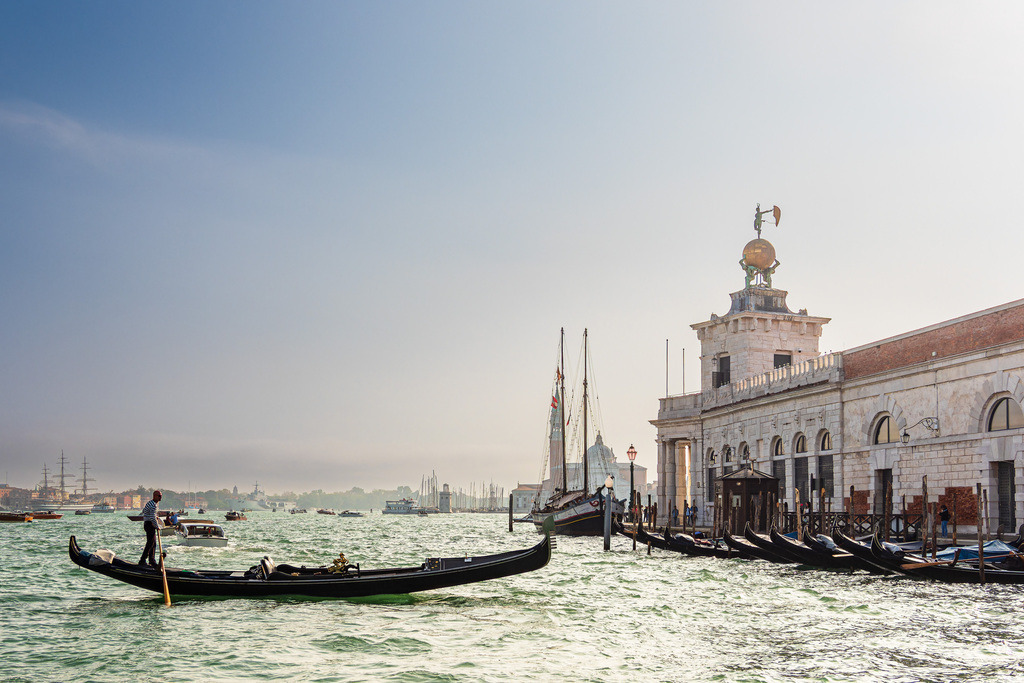 Blick auf historische Gebäude in Venedig, Italien | Blick auf historische Gebäude in Venedig, Italien.