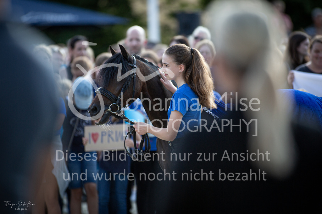 230728_BHO_Showprogramm_FS-763 | Deine schönsten Turniermomente als professionelle Fotos! Entdecke hochwertige Pferdesport-Fotografie im Online-Shop. Jetzt Fotos finden & bestellen!