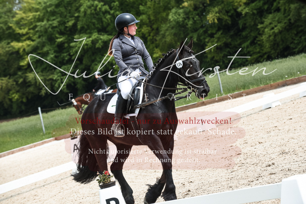20230518_JK-Röhrsdorf-11-0060 | Pferde- und Turnierfotografie in Westsachsen. Pferdeportraits, Auftragszeichnungen und intuitive Kunst.