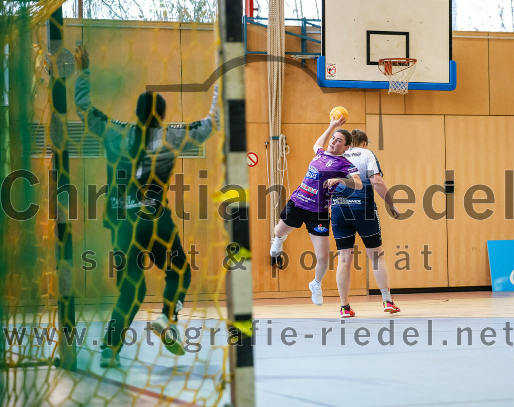 2023-12-16_064_SpVgg_Altenerding_gegen_HC_Donau-Paar_II | Erding, Deutschland, 16.12.2023:
Handball, Bezirksoberliga Frauen Altbayern 2023 / 2024, 10. Spieltag, SpVgg Altenerding gegen HC Donau/Paar II, Endergebnis: 22:22

Foto: Christian Riedel / fotografie-riedel.net