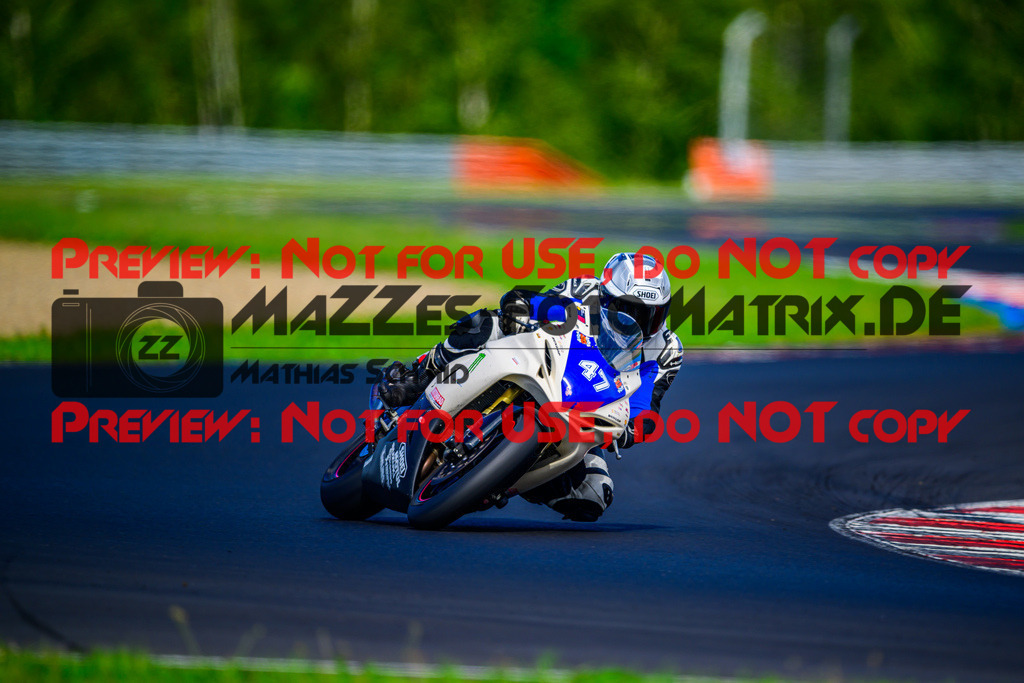 MaZZes_Fotomatrix_20250912_6007705_7152 | ROT