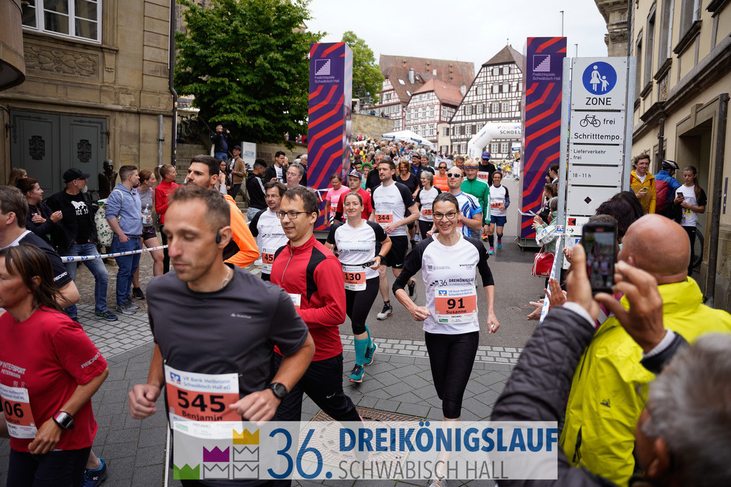VR Bank Hauptlauf 10km | 3königslauf 2022 VR Bank Hauptlauf - Realisiert mit Pictrs.com