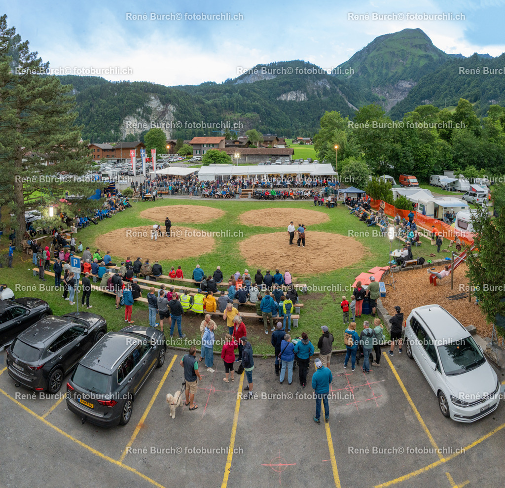 BR_07799-Pano | René Burch leidenschaftlicher Fotograf aus Kerns in Obwalden.  Hier finden sie Sport, Landschaft und Natur Fotografie.
 - Realisiert mit Pictrs.com