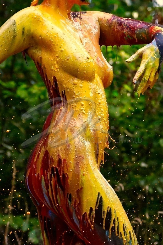 BodyArt-WALDSPLASH_5362d2 | #001 | Modell: Randy | Foto: Tschiponnique Skupin - Realisiert mit Pictrs.com