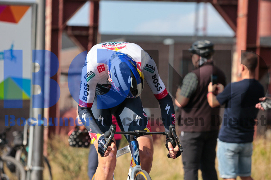 SES_DEUTOU20250820-28 | bond - Realisiert mit Pictrs.com