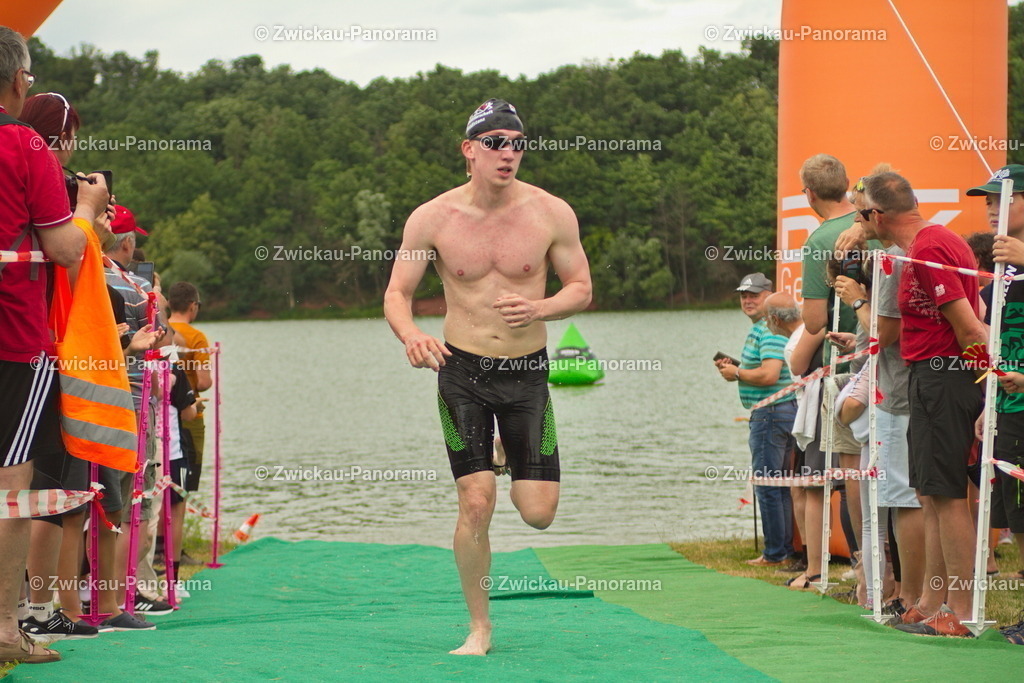 2023_0630_KoberTriathlon_Jeder0035 | Urban. Natur. Panorama. Luftbild. 
Der Bildershop für aufregende Perspektiven!
Für Deko, Wandbild und Kalender!
Wir bringen LED-Bilder zum Leuchten!
