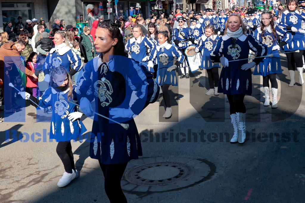 JEM_WATKAR20250302-15 | bond - Realisiert mit Pictrs.com