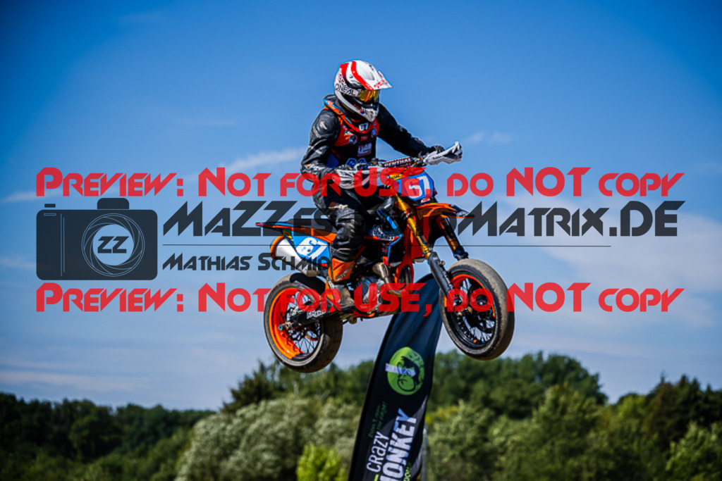 MaZZes_FotoMatrix_220903_0765 | UE40