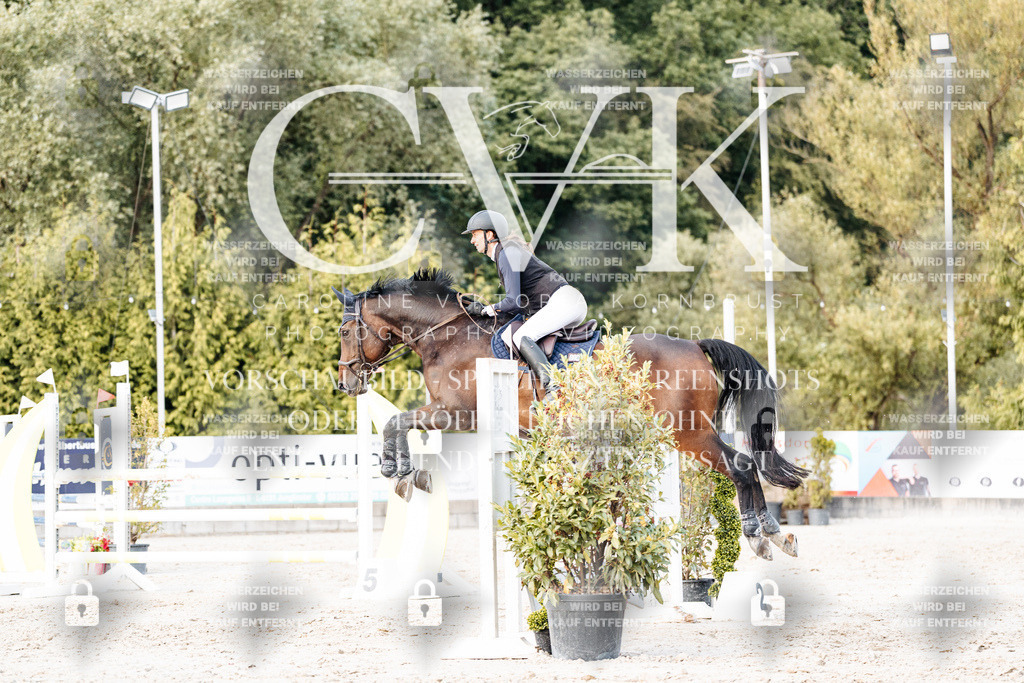CK903992 | Turnierfotografie Pferdefotografie Trier Rheinland-Pfalz Pferdesport Reitsport Tierfotografie Sportfotografie Pferdevideo Pferdevideografie Equestrianvideography equestrianphotography  - Realisiert mit Pictrs.com