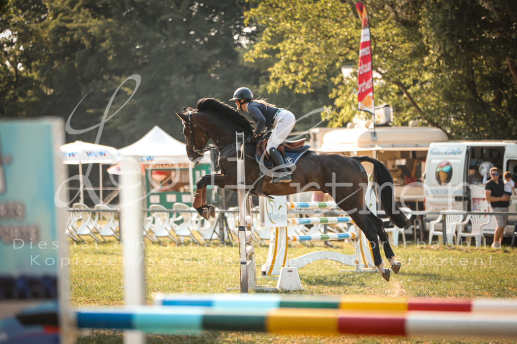 14.FrPfL00103 | Leoni Ertmer Photography - Realisiert mit Pictrs.com