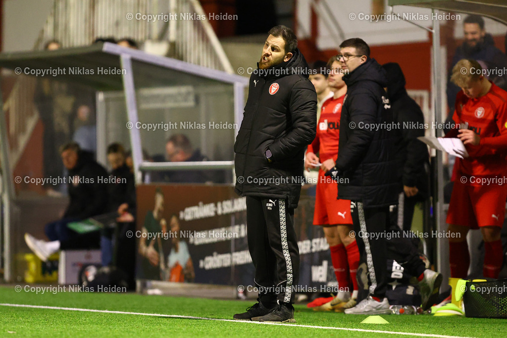 NH_FCKiliaKiel_TuSRotenhof_FlensOberliga_18032026 | Nicola Soranno (Trainer, FC Kilia Kiel)Fußball I Herren I Flens Oberliga I Saison 2025-2026 I 18. Spieltag I FC Kilia Kiel - TuS Rotenhof I 18.03.2026 I Kilia Stadion