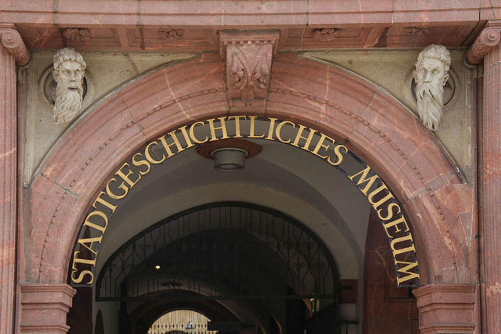 Stadtgeschichtliches Museum Leipzig | Das Team hinter BILDLEXIKON LEIPZIG bündelt historische wie aktuelle Informationen über die Stadt Leipzig in Text und Bild auf einer Plattform und stellt diese der interessierten Öffentlichkeit zur Verfügung.