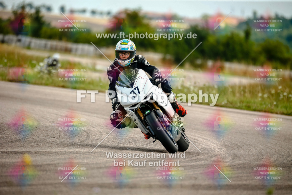 Chambley Juli-2468 | Hier findet Ihr Bilder von Touristenfahrten auf der Nürburgring Nordschleife oder von anderen Veranstaltungen die ich besucht habe. Viel Spass beim Durch Schauen 