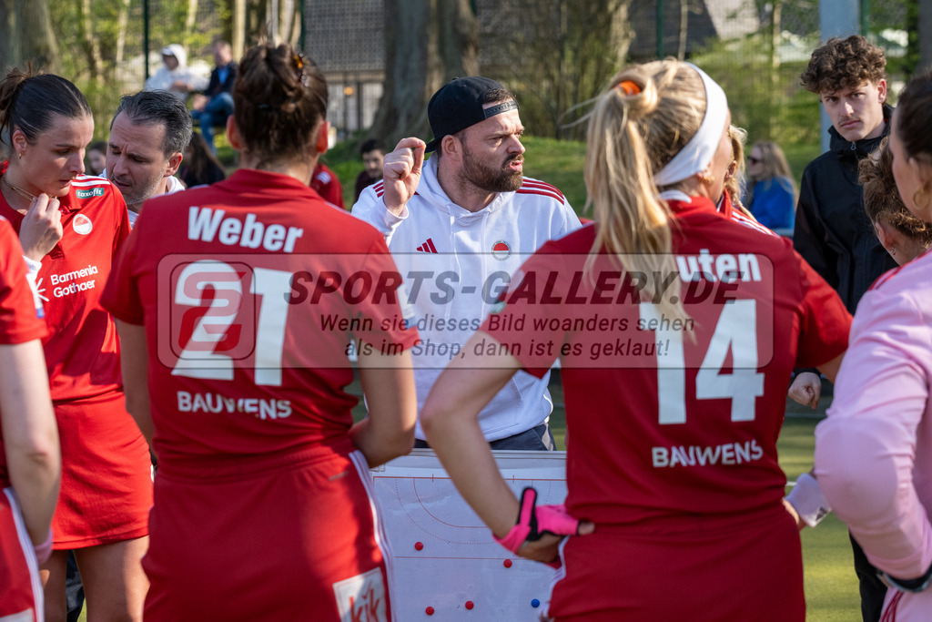 SFE_20260322_0111 | Köln, Deutschland, 22.03.26: Feldhockey 1. Bundesliga Damen zwischen Rot-Weiss Köln - Harvestehuder HTC im REWE Sportpark am 22.03.2026 in Köln, Deutschland. (Foto von Stephan Fehrmann)Köln, Germany, 22.03.26: Feldhockey 1. Bundesliga Damen between Rot-Weiss Köln - Harvestehuder HTC in REWE Sportpark at 22.03.2026 in Köln, Deutschland. (Foto from Stephan Fehrmann)