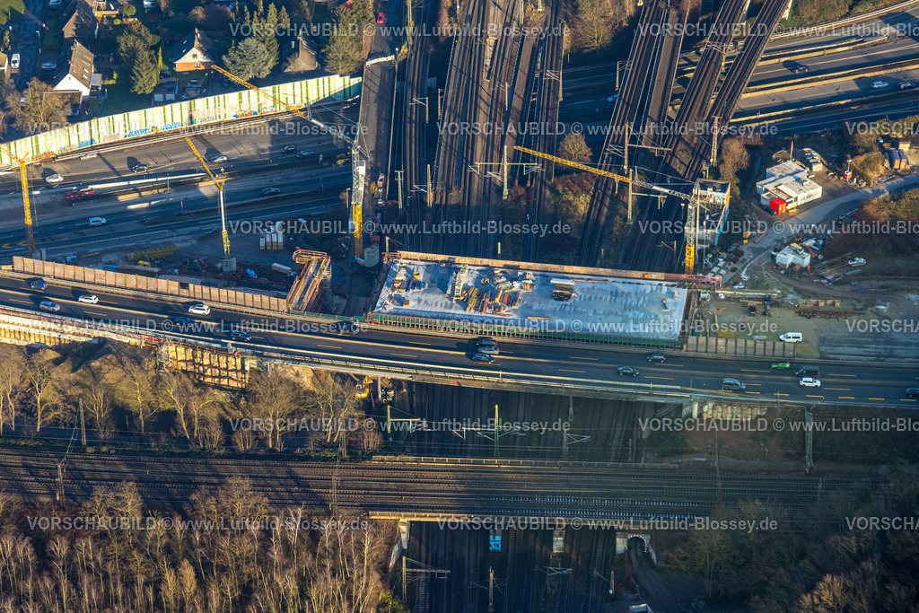 Duisburg241202597 | Luftbild, Autobahnkreuz Kaiserberg, Autobahn A3 und Autobahn A40, Baustelle Regenrückhaltebecken, Duissern, Duisburg, Ruhrgebiet, Nordrhein-Westfalen, Deutschland