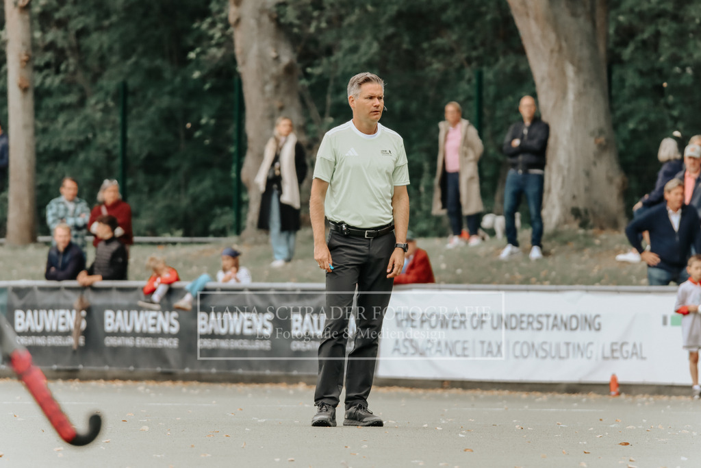 Herren_Bundesliga_02_F_RWK-UHC_21.09.25_Köln (138 von 471) | lanaschraderfotografie - Realisiert mit Pictrs.com