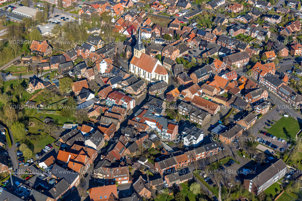 Ascheberg250400106Herbern | Luftbild, Stadtmitte Herbern , St. Benedikt Kirche, Bundesstraße 54, Herbern, Ascheberg, Münsterland, Nordrhein-Westfalen, Deutschland,