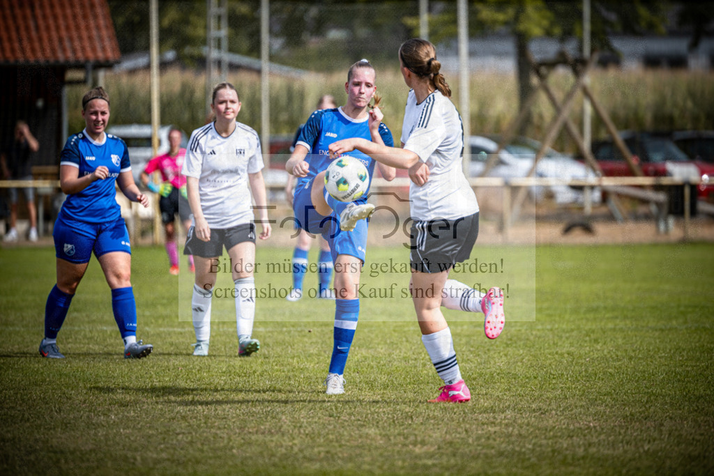 SG Bohmte/Ostercappeln/Schwagstorf - SV Harderberg - Frauen Bezirkpokal | Frauen Bezirkpokal · 1. Damen - 1. Damen · Sportplatz - Realisiert mit Pictrs.com