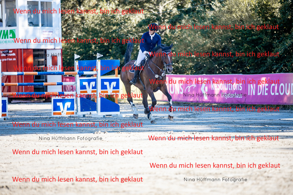 BK1A8124 | Turnierbilder Turnierfotos Nina Hüffmann Turnierfotografie Pferdefotografie Tierzeichnung Haustierzeichnung Pferdezeichnung Hundezeichnung Videograf  - Realisiert mit Pictrs.com