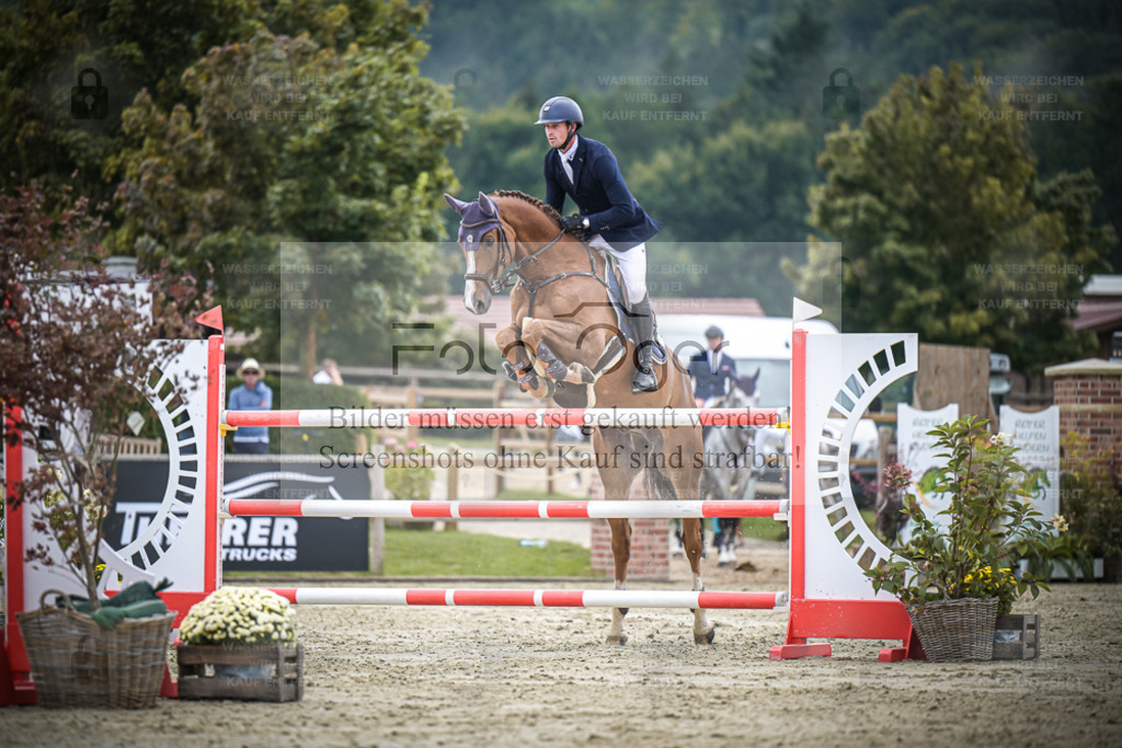 DOS_2334 | Entdecke hochwertige Reitturnierfotos von Foto Oger. Professionell, emotional und authentisch – jetzt Lieblingsmomente im Shop bestellen. - Realisiert mit Pictrs.com