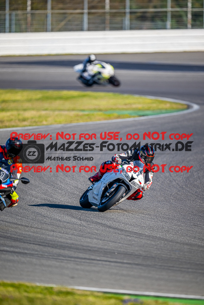 MaZZes_FotoMatrix_230410_1160 | ROT