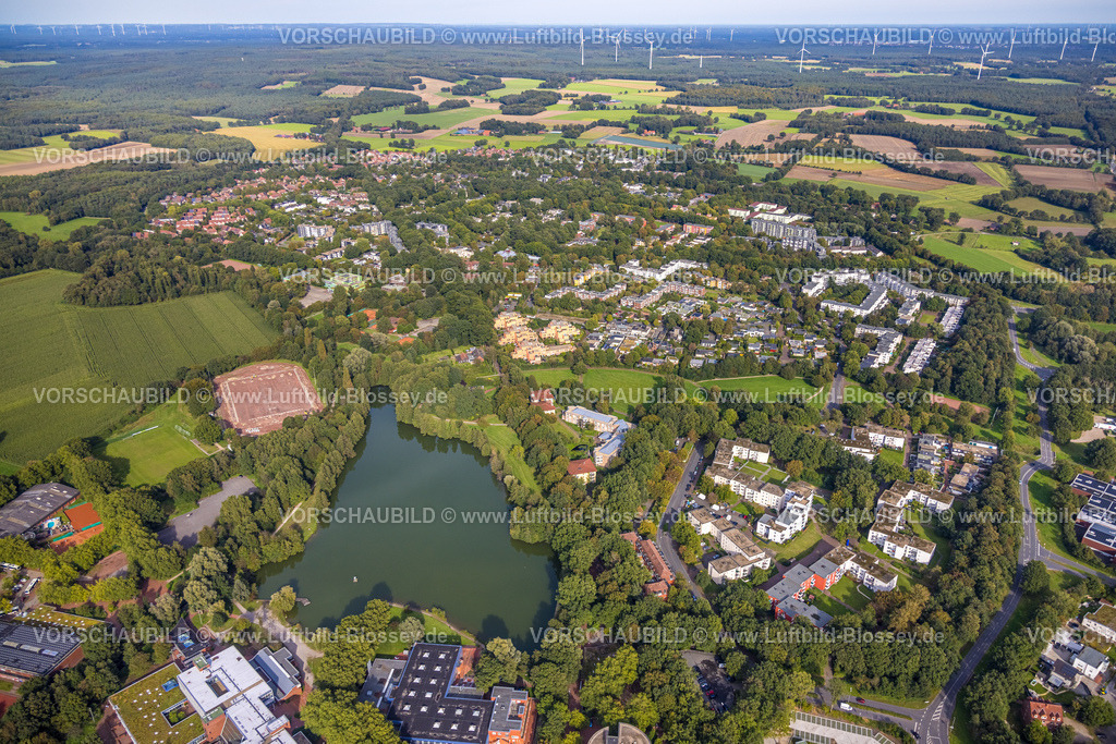 Dorsten230906030 | Luftbild, Barkenberg See, Baustelle mit Sanierung SuS Grün Weiß Barkenberg Sportplatz und Ortsansicht Barkenberg, Barkenberg, Dorsten, Ruhrgebiet, Nordrhein-Westfalen, Deutschland
