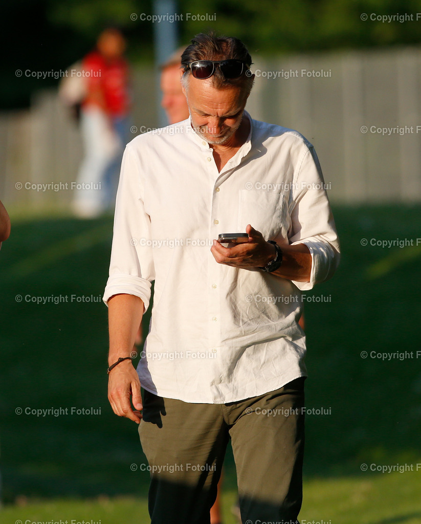 A_LUI_060625_33 | SPORT FUSSBALL REGIONALLIGA MITTE ASKOE OEDT-GLEISDORF 09 06.06.2025 IM BILD: DER ZUKUENFTIGE TRAINER HANSI KLEER  (OEDT)  FOTOLUI