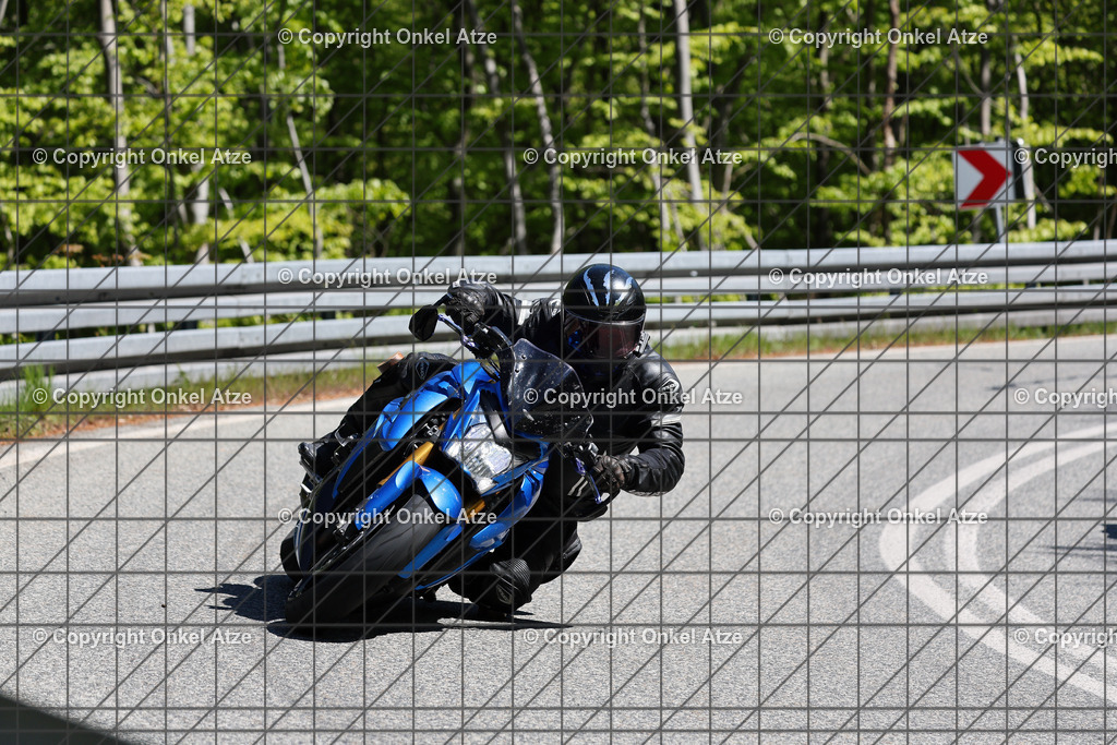 IMG_8632 | Fotograf am Kyffhäuser. Onkel Atze. Kyffhäuser Rennstrecke. Café36. Motorsportfotografie. - Realisiert mit Pictrs.com