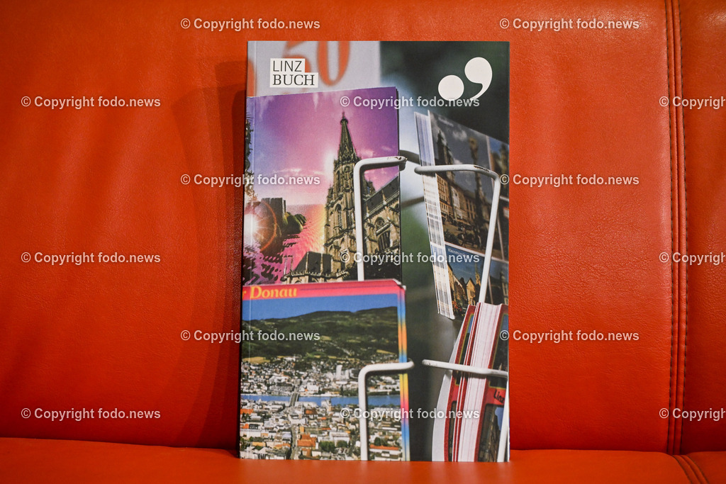 David Wagner_ Impro Theater_ 30.03.2023-16 | 30.03.2023, Linz, AUT, Posthof im Bild David Wagner (Impro Theater, alle Impro - aus dem Aermel), Linz 09