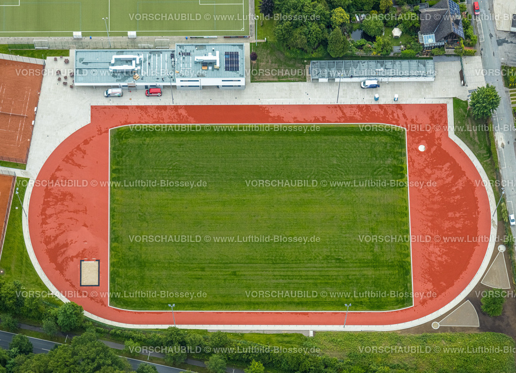 Hamm220604124 | Luftbild, Baustelle neuer Sportplatz an der Sportanlage HSC, Hammer Sportclub, zwischen Hubert-Westermeier-Straße und In der Fuchshöhle, Rhynern, Hamm, Ruhrgebiet, Nordrhein-Westfalen, Deutschland