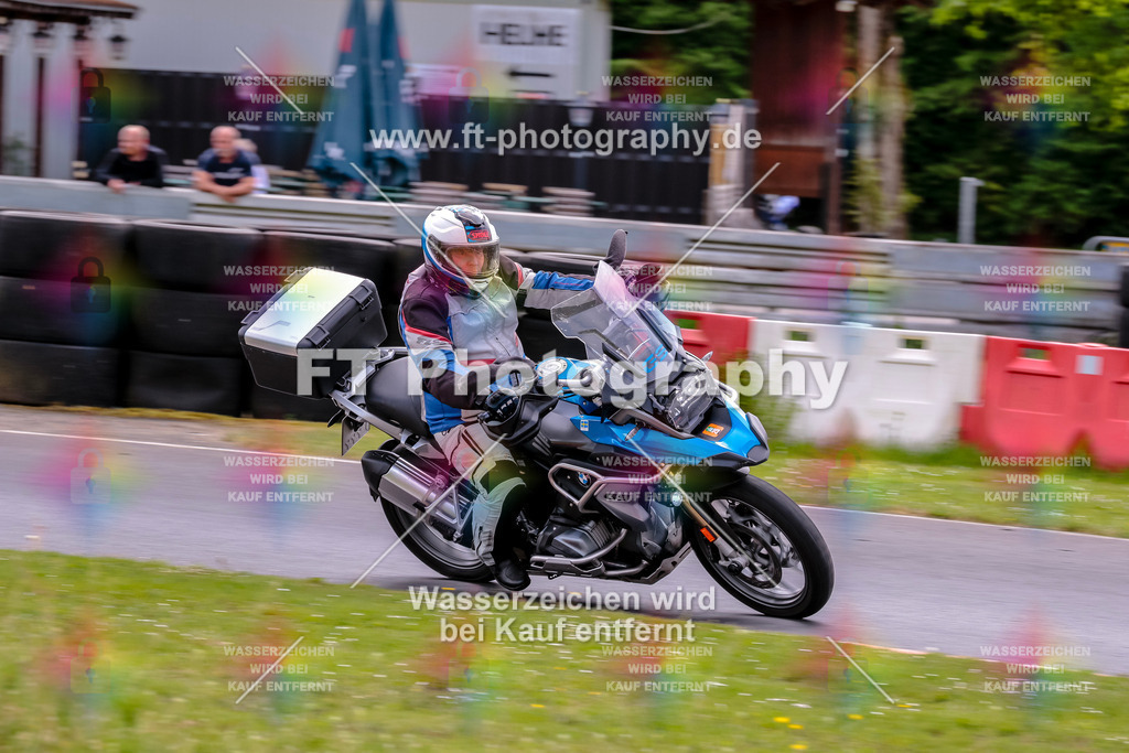 MotoTeamVBK-20838 | Hier findet Ihr Bilder von Touristenfahrten auf der Nürburgring Nordschleife oder von anderen Veranstaltungen die ich besucht habe. Viel Spass beim Durch Schauen 