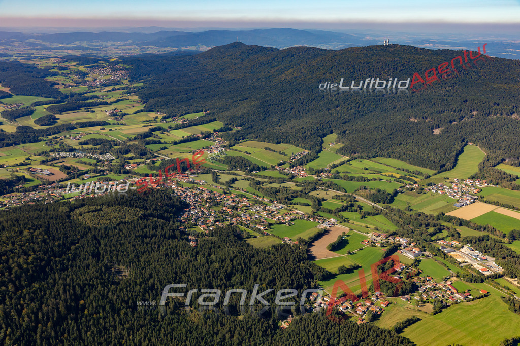 Aktuelles Luftbild von  Hohenwarth Kauf mit Lizenz / Bildrechten möglich- Die Luftaufnahme wurde 2021 mittels UL-Flugzeug erstellt ( keine Drohne ) - hochauflösende Kamera-Systeme von  Canon -Beste Qualität - Für grossformatige Ausdrucke geeignet. Die Geschenkidee !