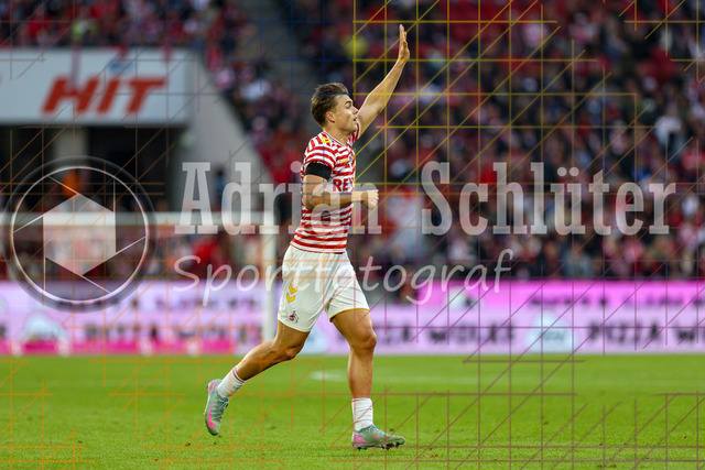 1. FC Köln vs Hamburger SV - 1. Bundesliga  | Köln, Deutschland, 02.11.25:   Joel Schmied (1. FC Köln) gestikuliert, Gestik waehrend des Spiels der Bundesliga zwischen  1. FC Köln vs Hamburger SV in der RheinEnergieStadion(Foto von Brauer-Fotoagentur / Adrian Schlueter)