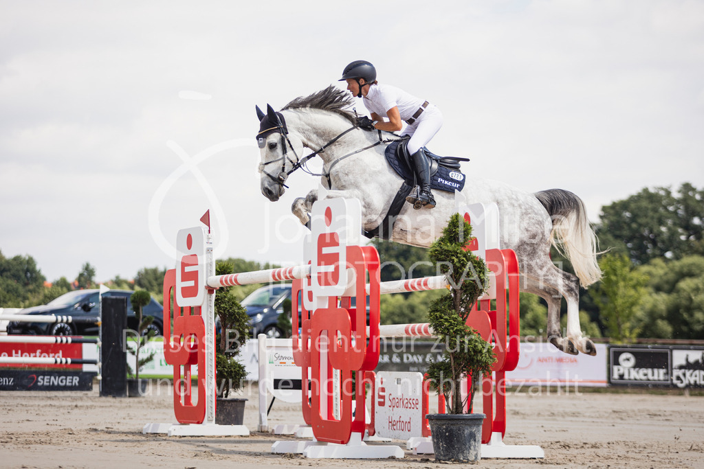 250628_PfSpTa_Youngster-S-405 | Deine schönsten Turniermomente als professionelle Fotos! Entdecke hochwertige Pferdesport-Fotografie im Online-Shop. Jetzt Fotos finden & bestellen!