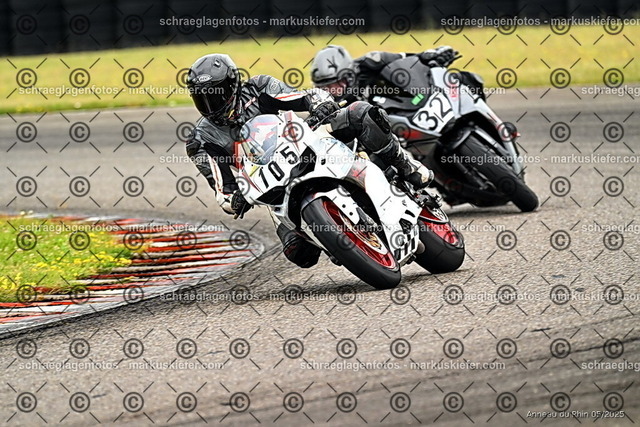 25bt02-0073 | markuskiefer.com - Realisiert mit Pictrs.com