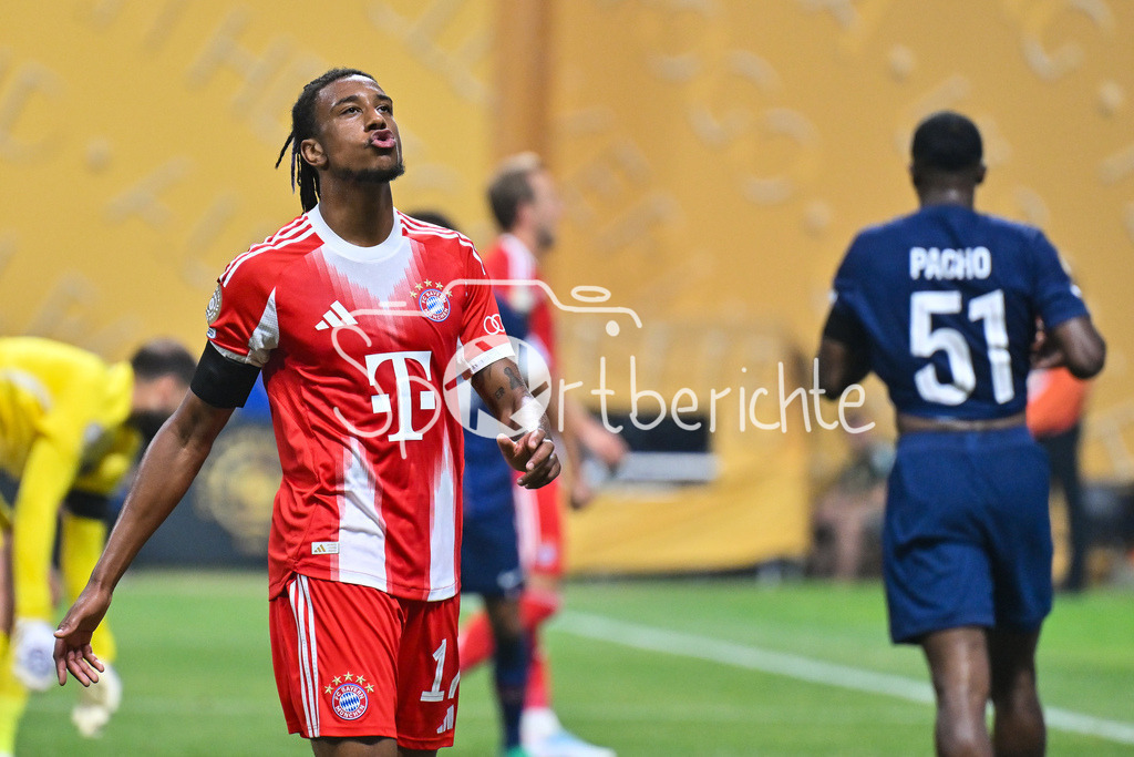 Paris Saint Germain - FC Bayern München | in dieser Szene aergert sich Michael OLISE (FC Bayern Muenchen 17) ueber eine vergebene Chance / Torchance / Einzelfoto / Freisteller / FIFA Club World Cup: Paris Saint Germain - FC Bayern Muenchen, Mercedes Benz Stadium am 05.07.2025 / NOT FOR SALE IN USA