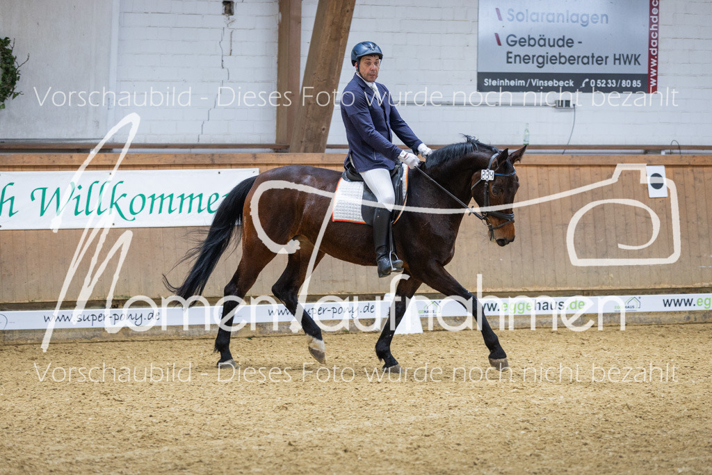 Sth-LPO25-A-Dr-096 | MomenTaufnahmen Pferdesportfotos